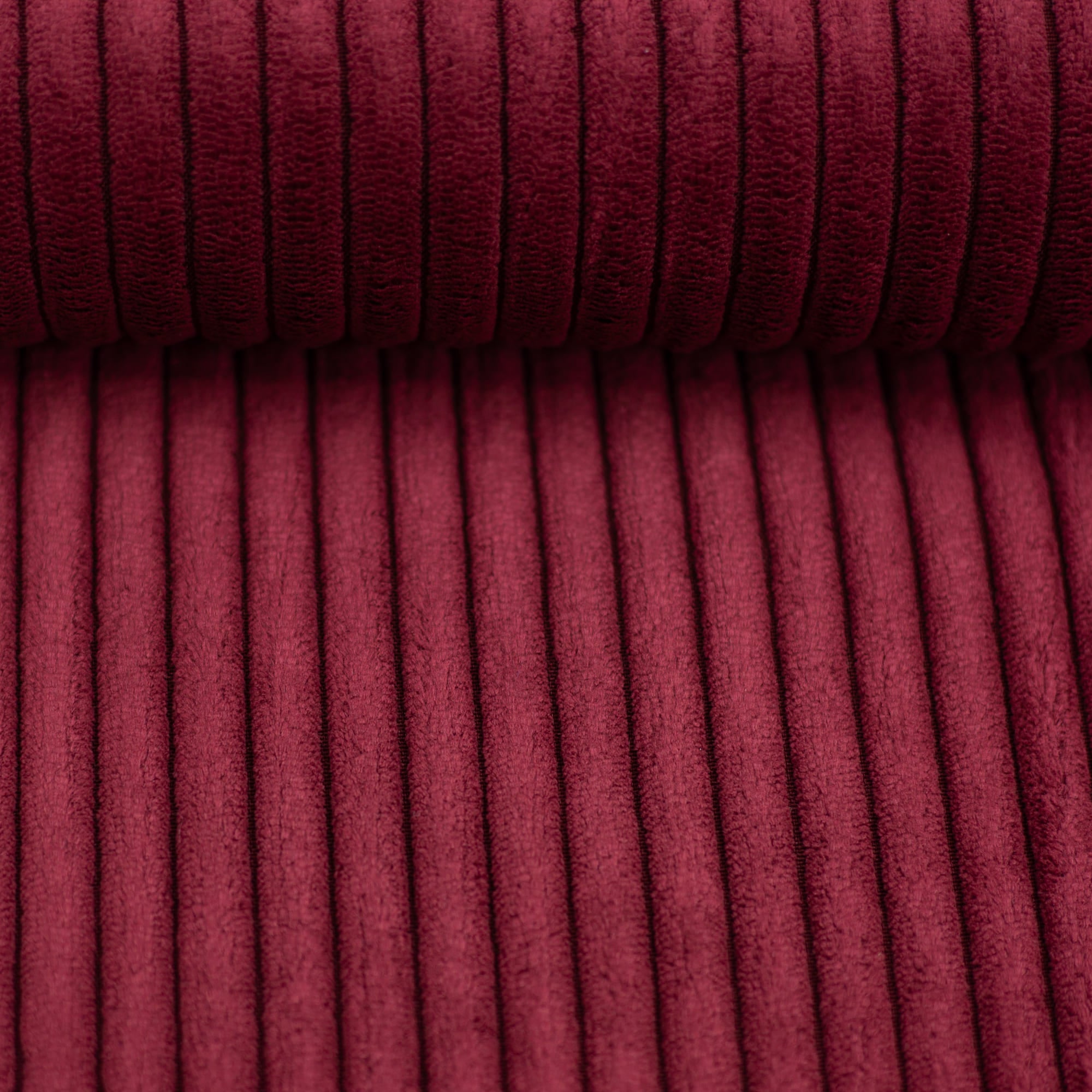 Breitcordsamt "Wanja" bordeaux Stoff Anke's Nähbox