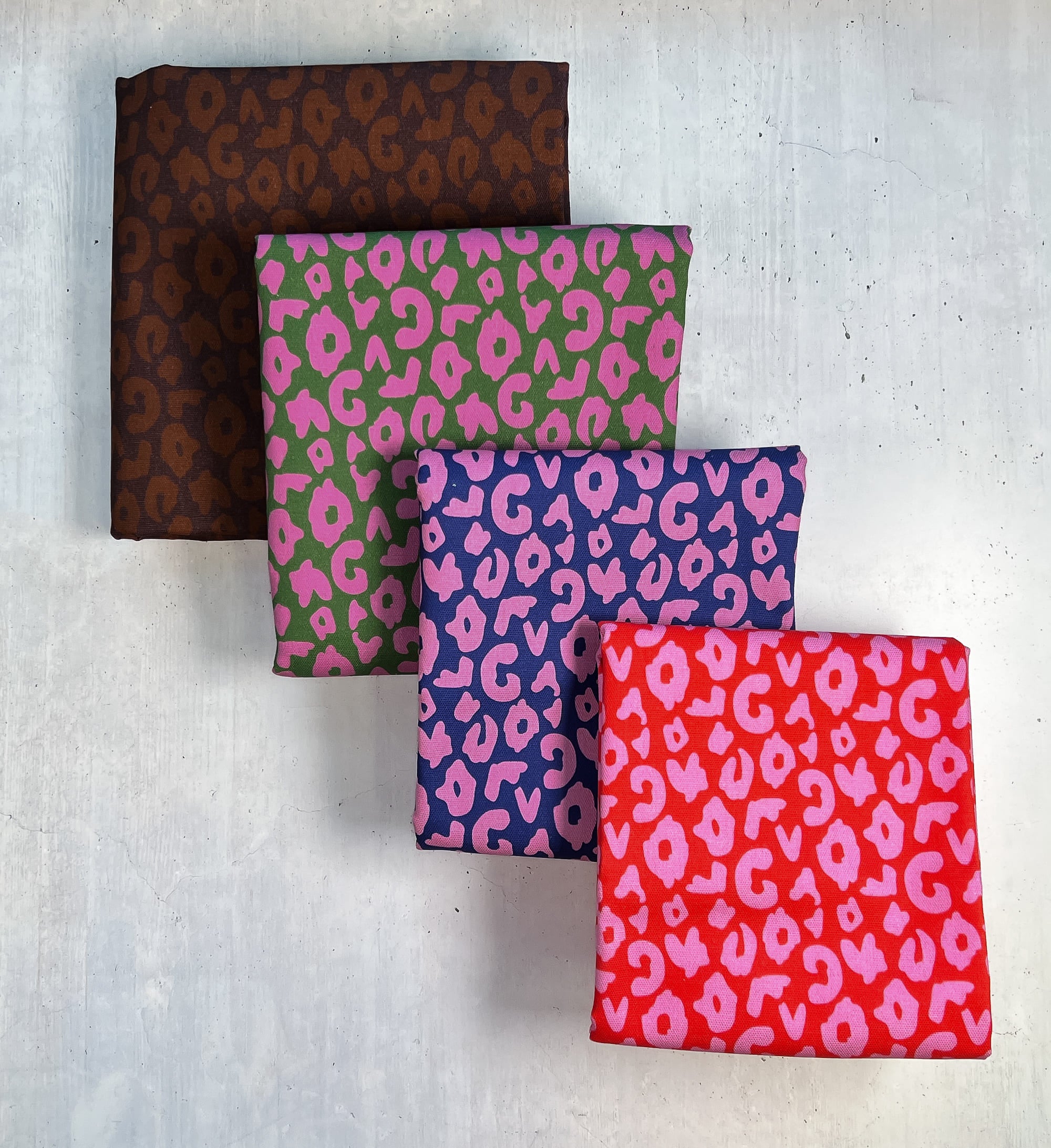 Canva "Happy Leos" blau by Cherry Picking Stoff Anke's Nähbox