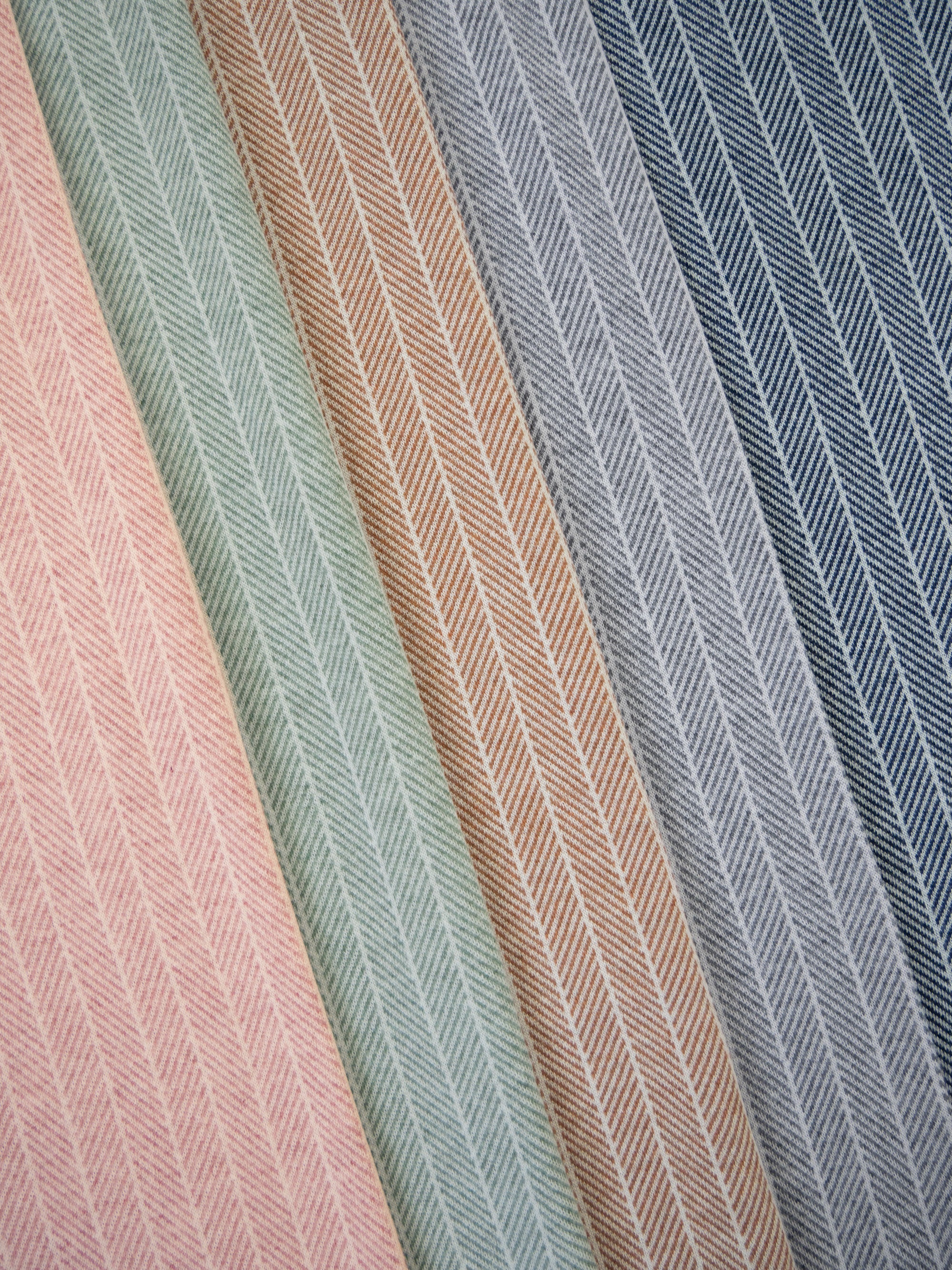 Jacquard-Jersey "Madita" Streifen meliert ecru/grau Stoff Anke's Nähbox