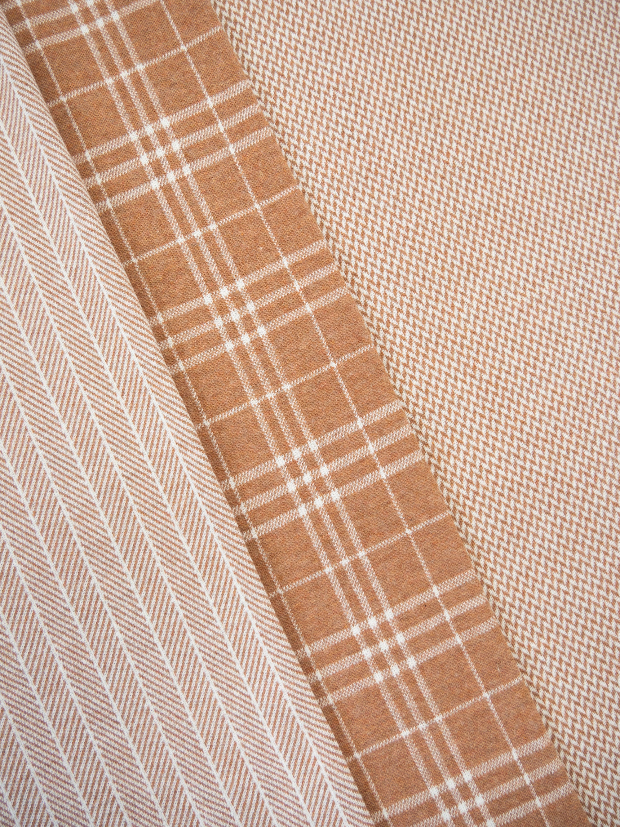 Jacquard-Jersey "Madita" Chevron meliert ecru/hellbraun